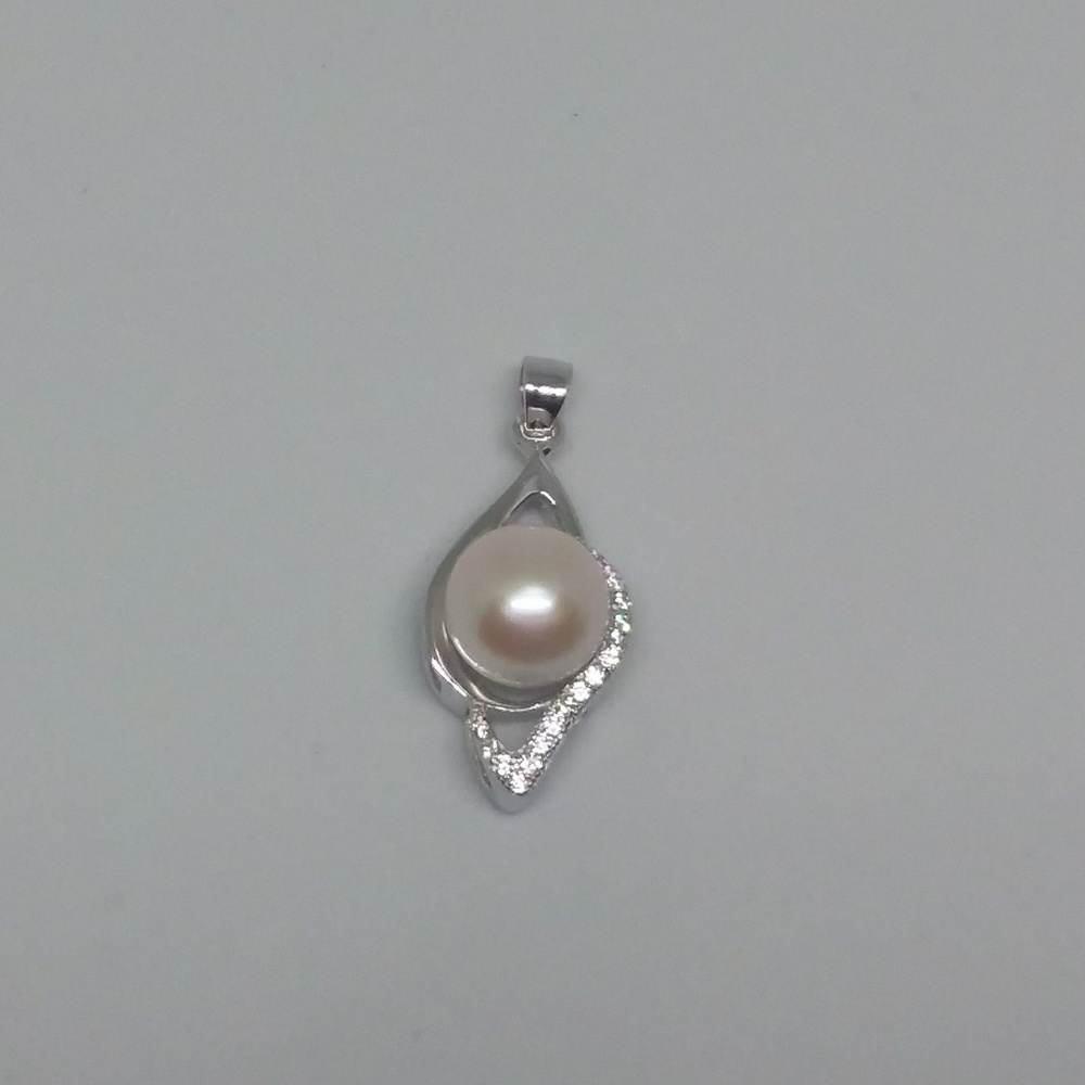 New Stirling Silver and Freshwater Pearl Pendant